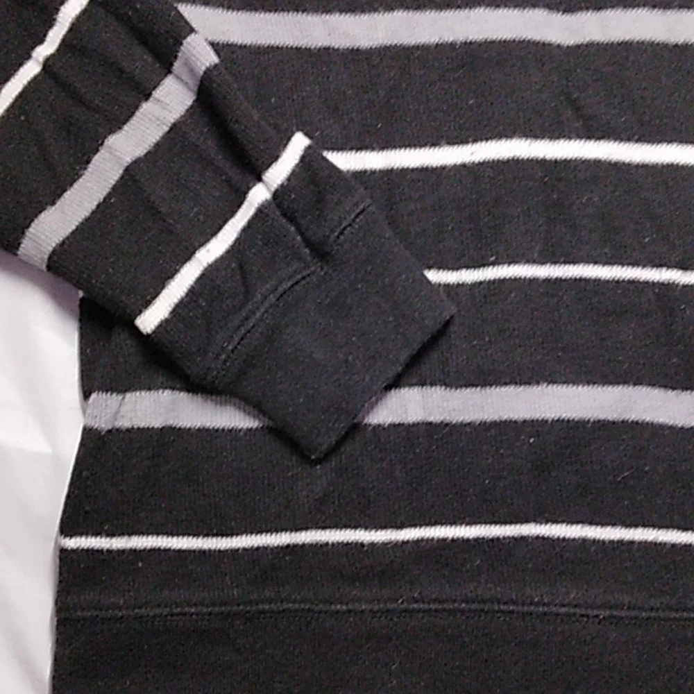 Old Navy Boy's Sweater. Size Small. Stripes.